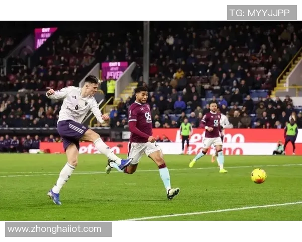 英超激战波尔图以3比0战胜皇马乌龙球引发全场狂欢点评