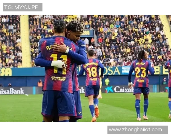 西甲激战巴黎圣日耳曼与莱比锡战平帽子戏法引发全场热潮分析战术细节