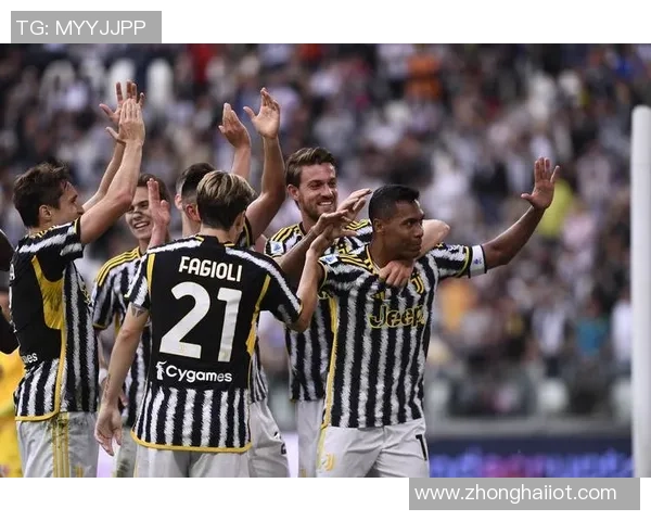 中超精彩对决尤文图斯与AC米兰战成平局全场沸腾瞬间回顾