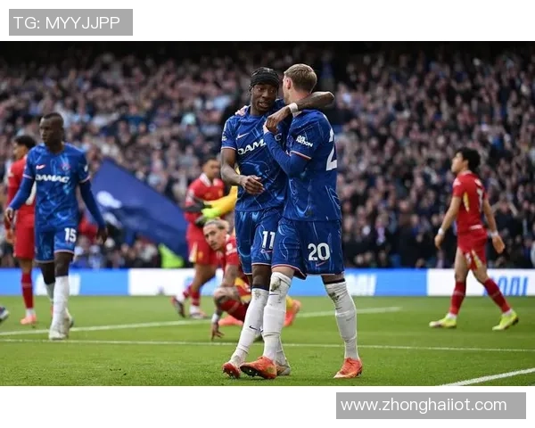 意甲大战切尔西大胜曼联四球狂潮引发全场震动数据分析透视比赛精彩瞬间