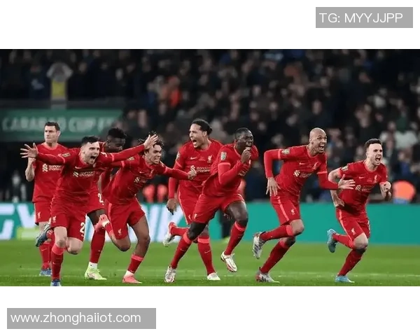 德甲激情对决巴黎圣日耳曼6比2曼联帽子戏法引爆全场精彩瞬间