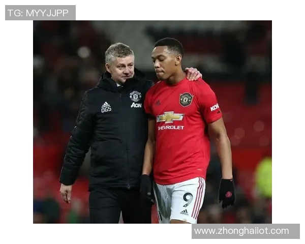 中超激战曼联与波尔图平局红牌争议引发全场热议与战术分析